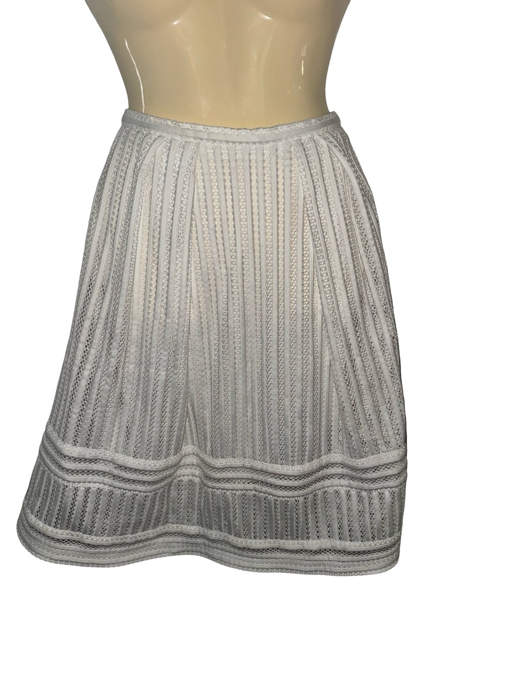 H&M White Textured A-Line Knit Skirt